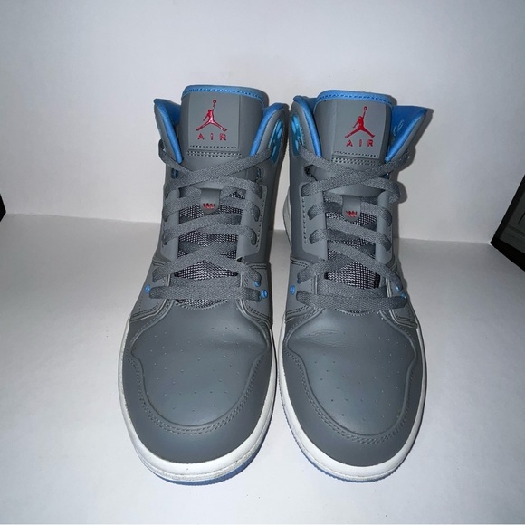 Nike Jordan’s Gray and Blue Legend with Red Accents Men’s Size 10 - Picture 3 of 7